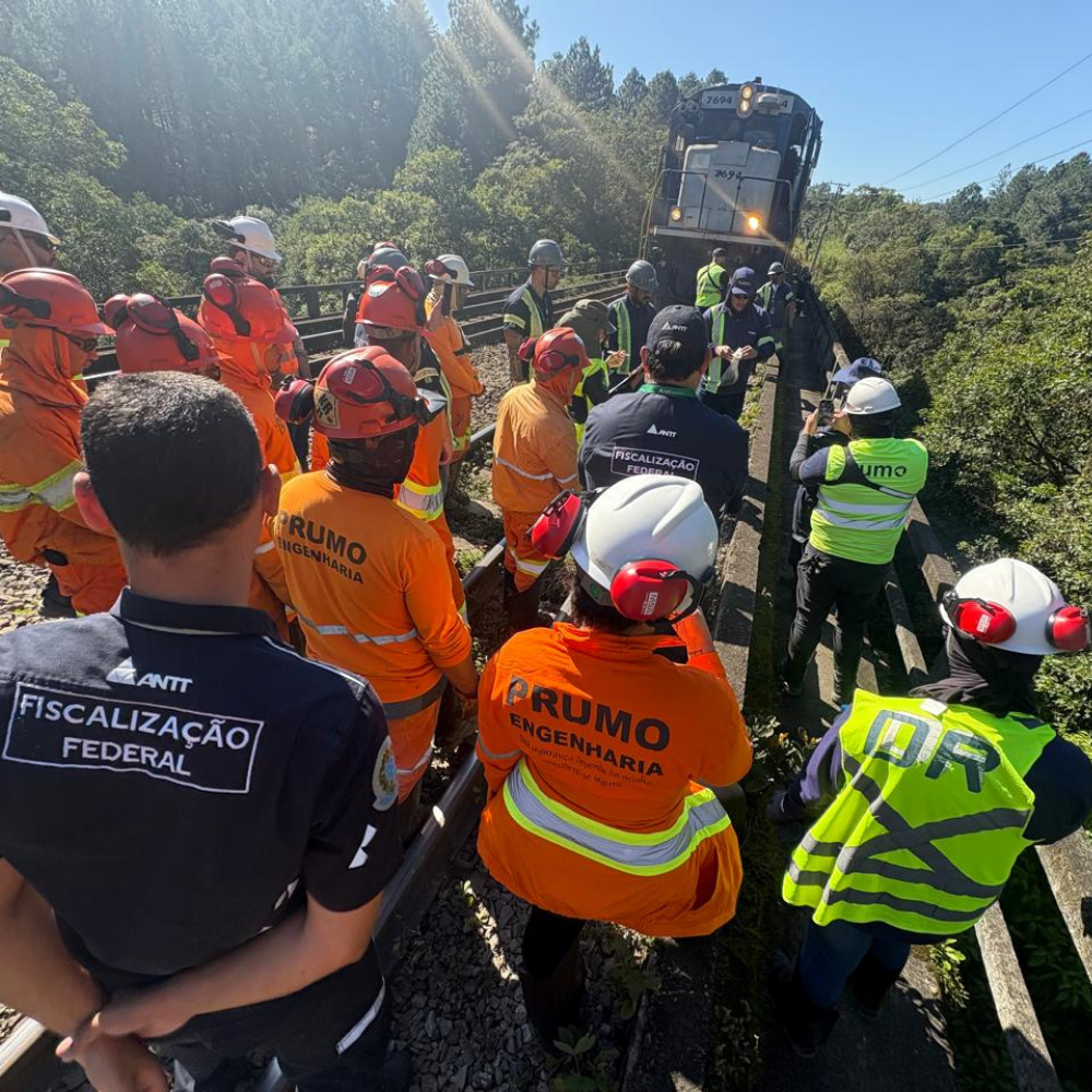 simulado-de-emergencia-ambiental-1 Prumo participa de simulado de emergência ambiental na Serra do Mar