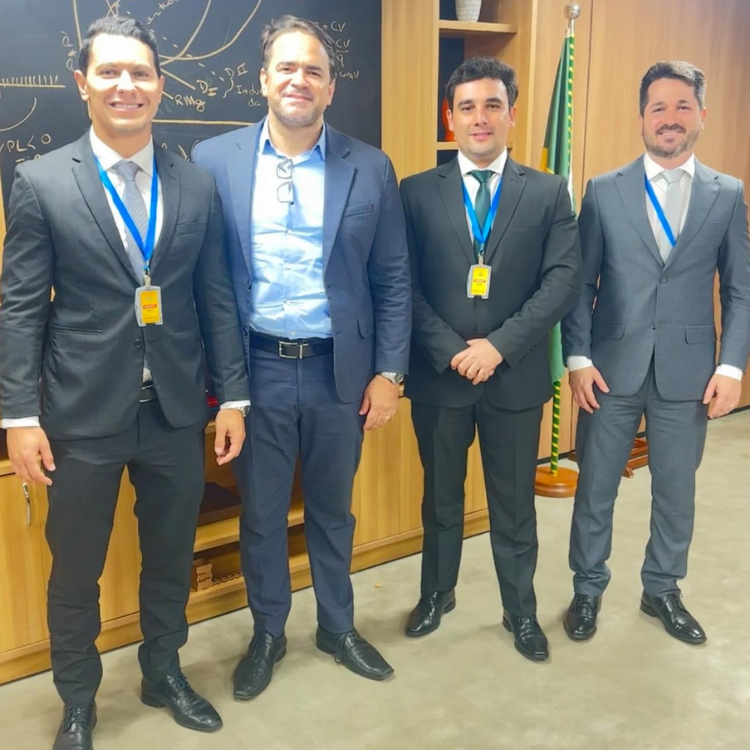 carreira-na-engenharia-estagiario-a-gerente-prumo-3 Carreira na Engenharia: de Estagiário a Gerente Corporativo na Prumo